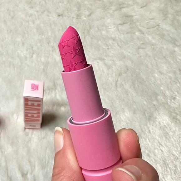 NIB Jeffree Star Velvet Trap Matte Lipstick Laced Cake Full Size 4g - Picture 4 of 8